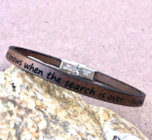 Load image into Gallery viewer, Personalized Thin Bracelet w/ Stainless Steel Clasp