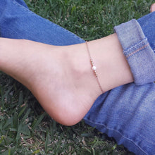 Load image into Gallery viewer, Women's Pearl Anklet